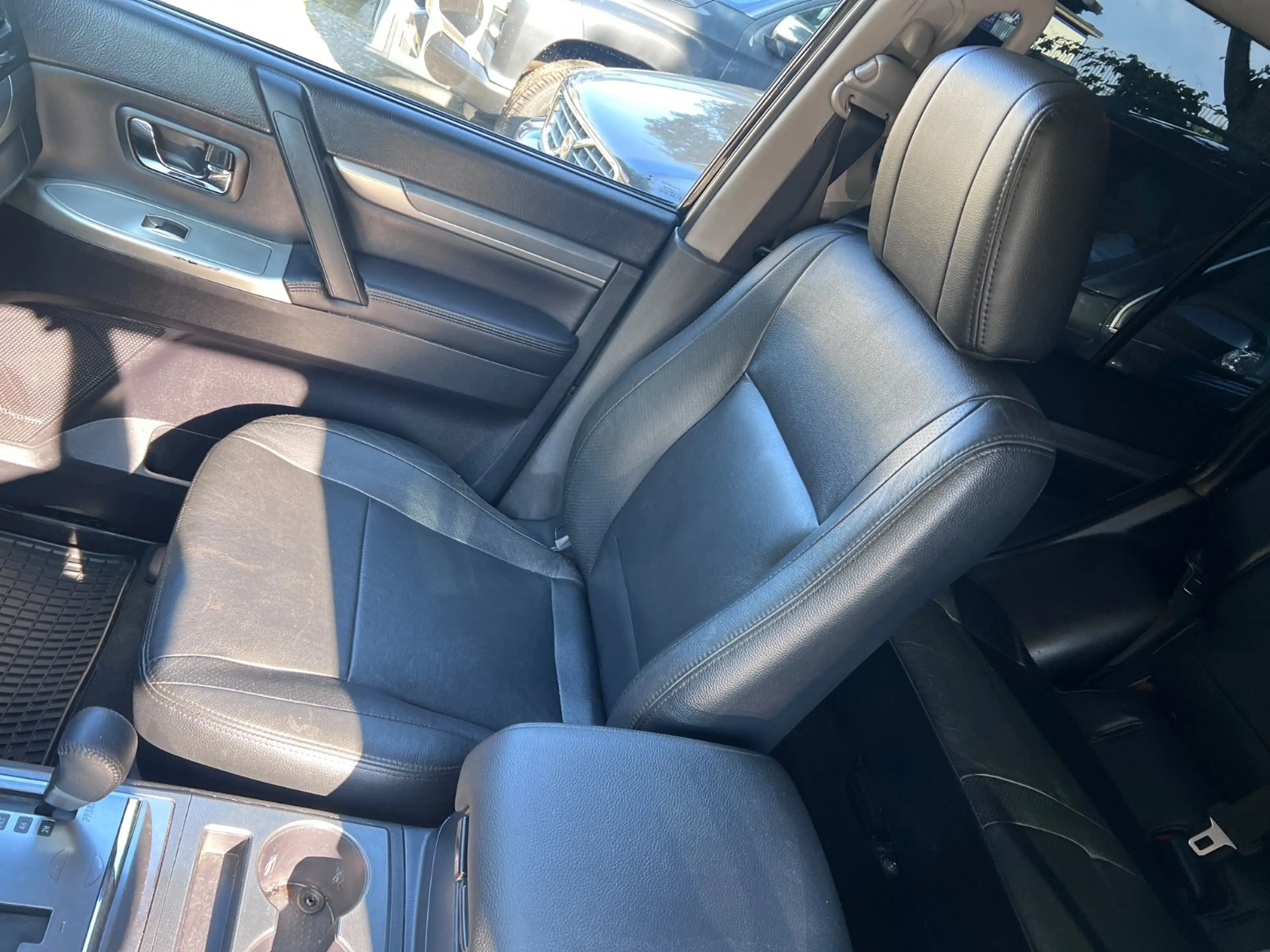 Mitsubishi Pajero 3.2 DI-D Instyle — photo 13