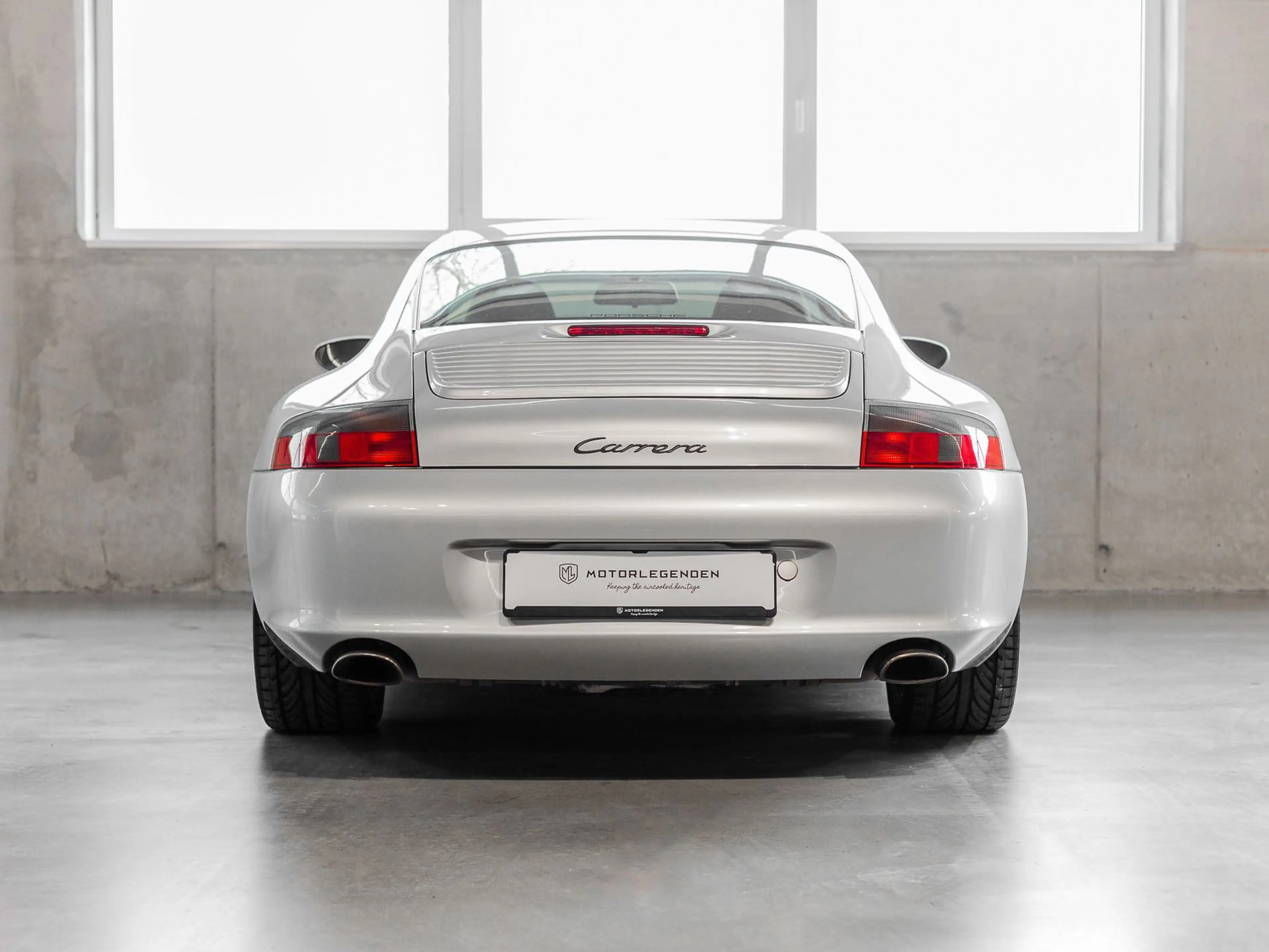 Porsche 996 911 Carrera - 17.800 KM - 2. HD - ERSTLACK - PZ SH — photo 4