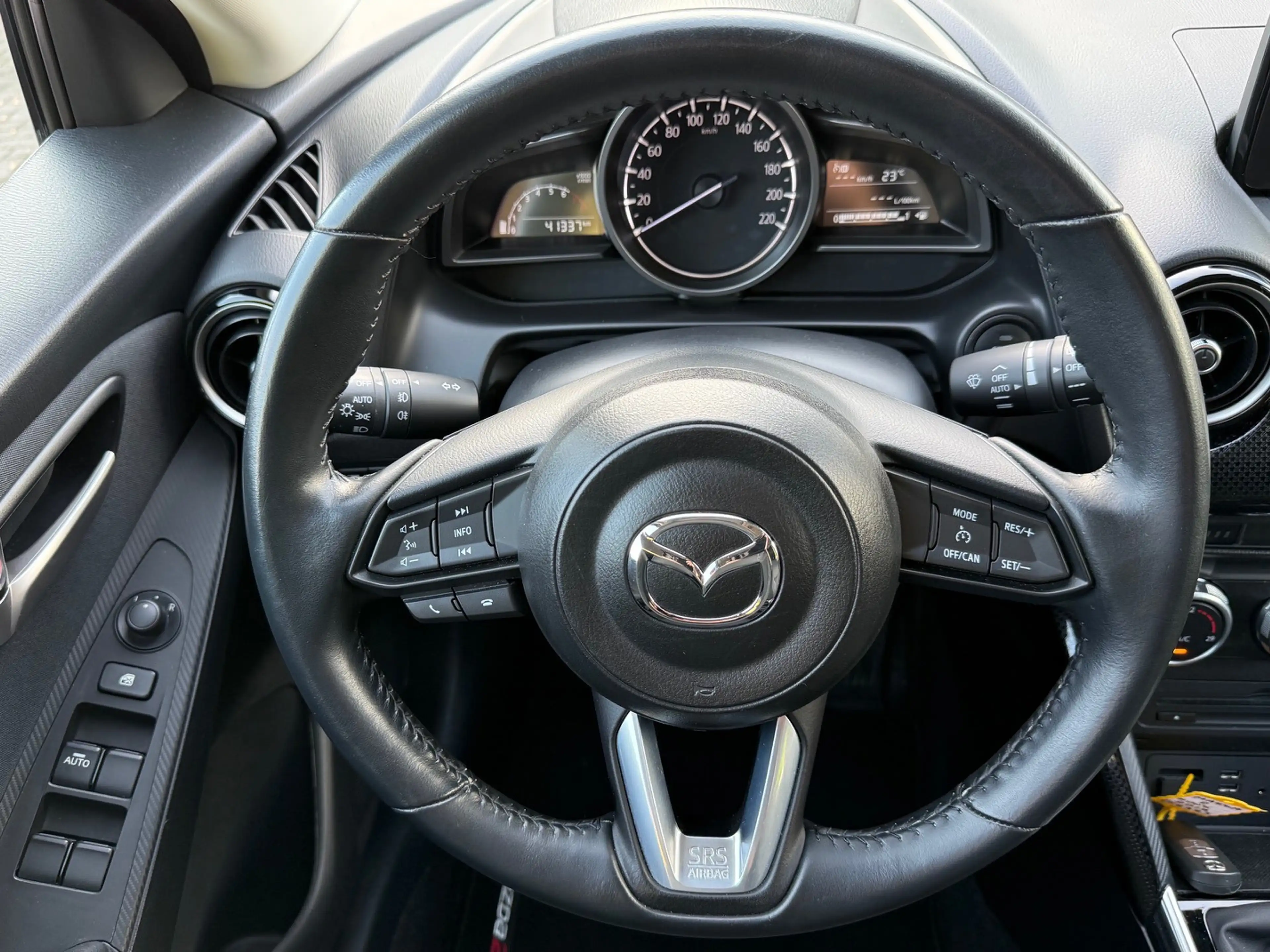 Mazda 2 1.5 Skyactiv, Clima, Cruise Control, Navigatie, Ac — photo 10