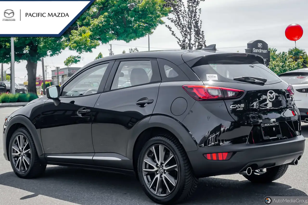 Mazda CX-3 снимка Mazda CX-3