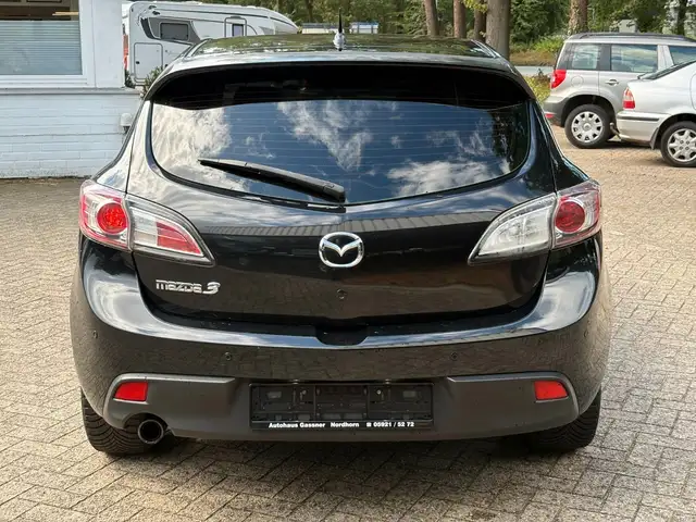 Mazda Mazda3 view 6