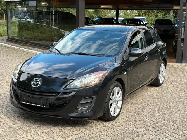 Mazda Mazda3 view 2