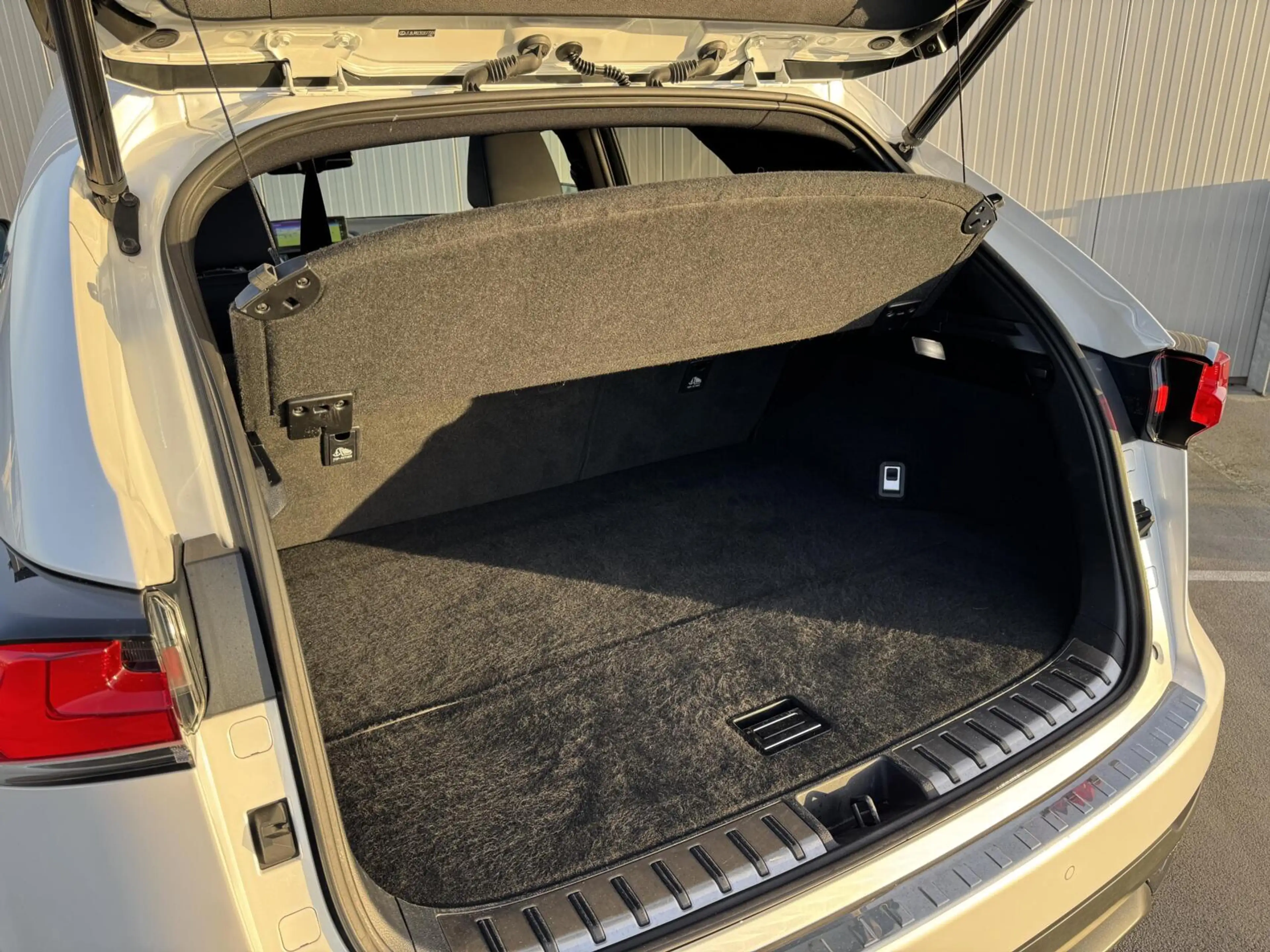 Lexus NX 300h AWD F F SPORT Line|NL-Auto|Trekhaak — photo 17
