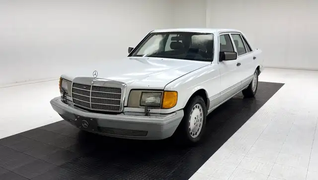 Mercedes-Benz 420 420SEL 4 Door Sedan
