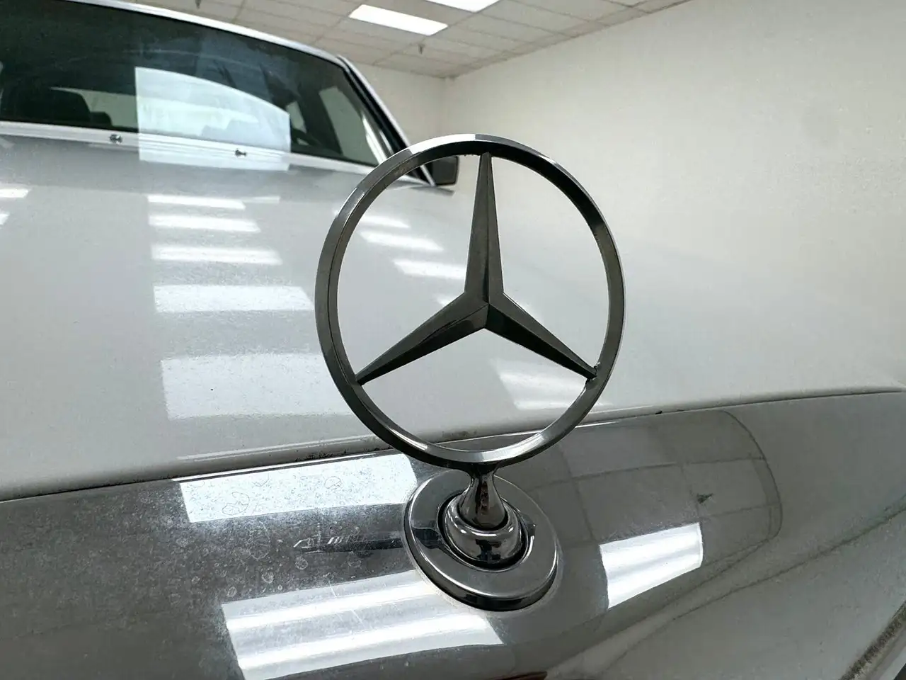 Mercedes-Benz 420SEL 4 Door Sedan, foto 10