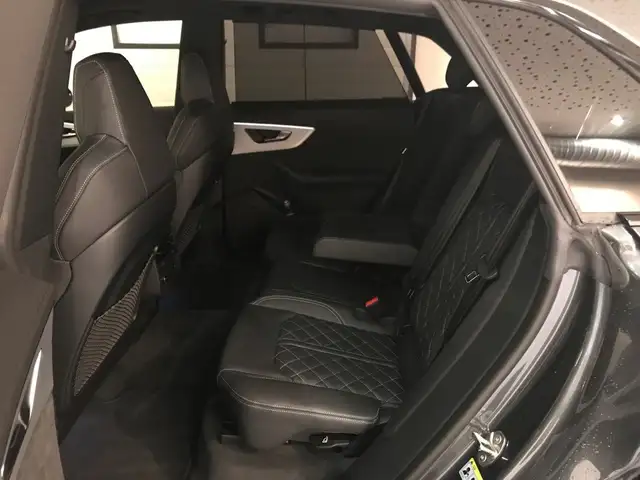 Audi SQ8 Audi SQ8 TFSI quattro, 2023 Ansicht 15