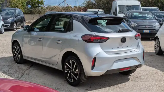 Opel Corsa view 3