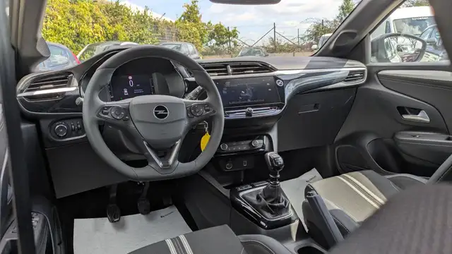 Opel Corsa view 5