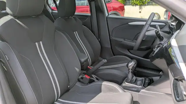 Opel Corsa view 11