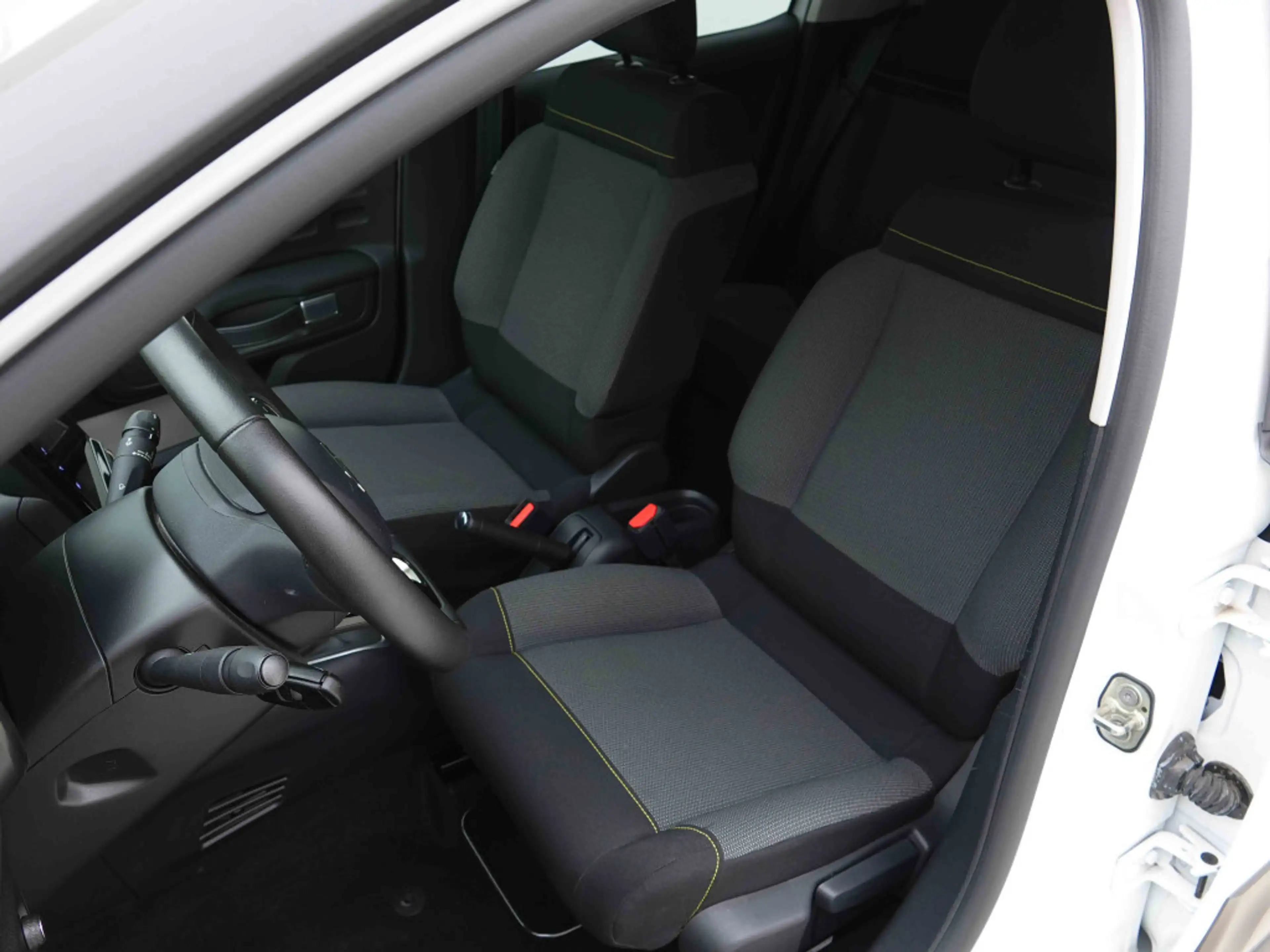 Citroen C3 1.2T 110 Shine Aut — photo 7