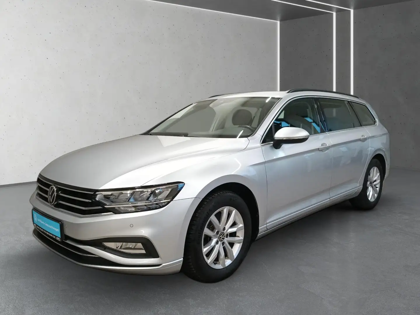 Volkswagen Passat Variant 2.0 TDI Business Navi*LED*ACC*RFK Silber - 2