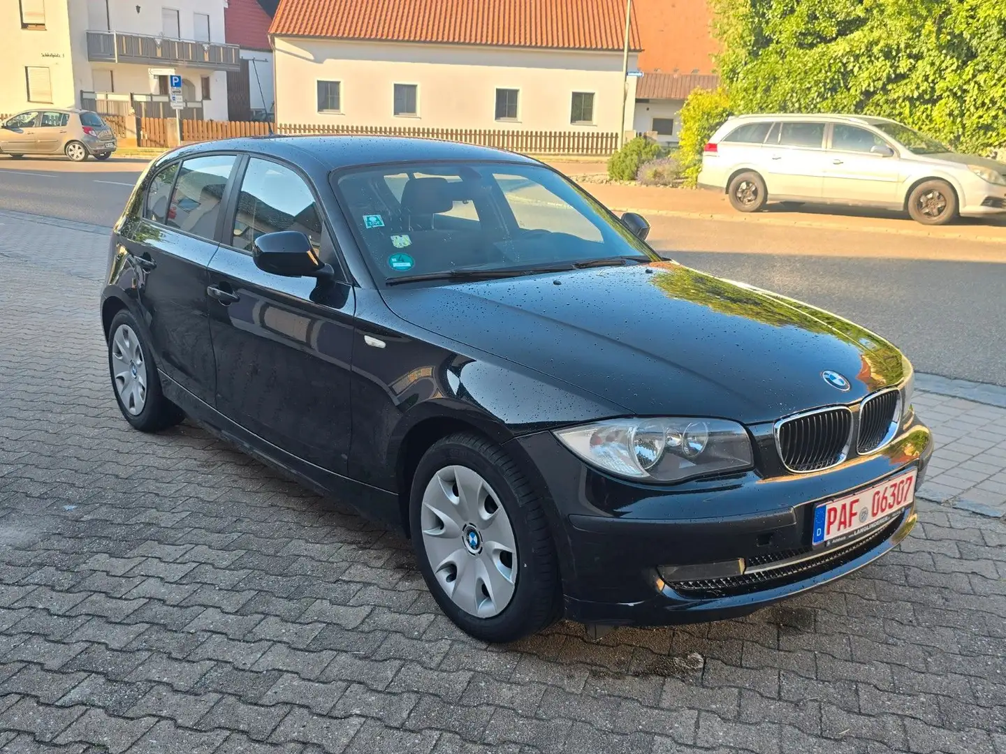 BMW 116 Baureihe 1 Lim. 116i Negro - 1