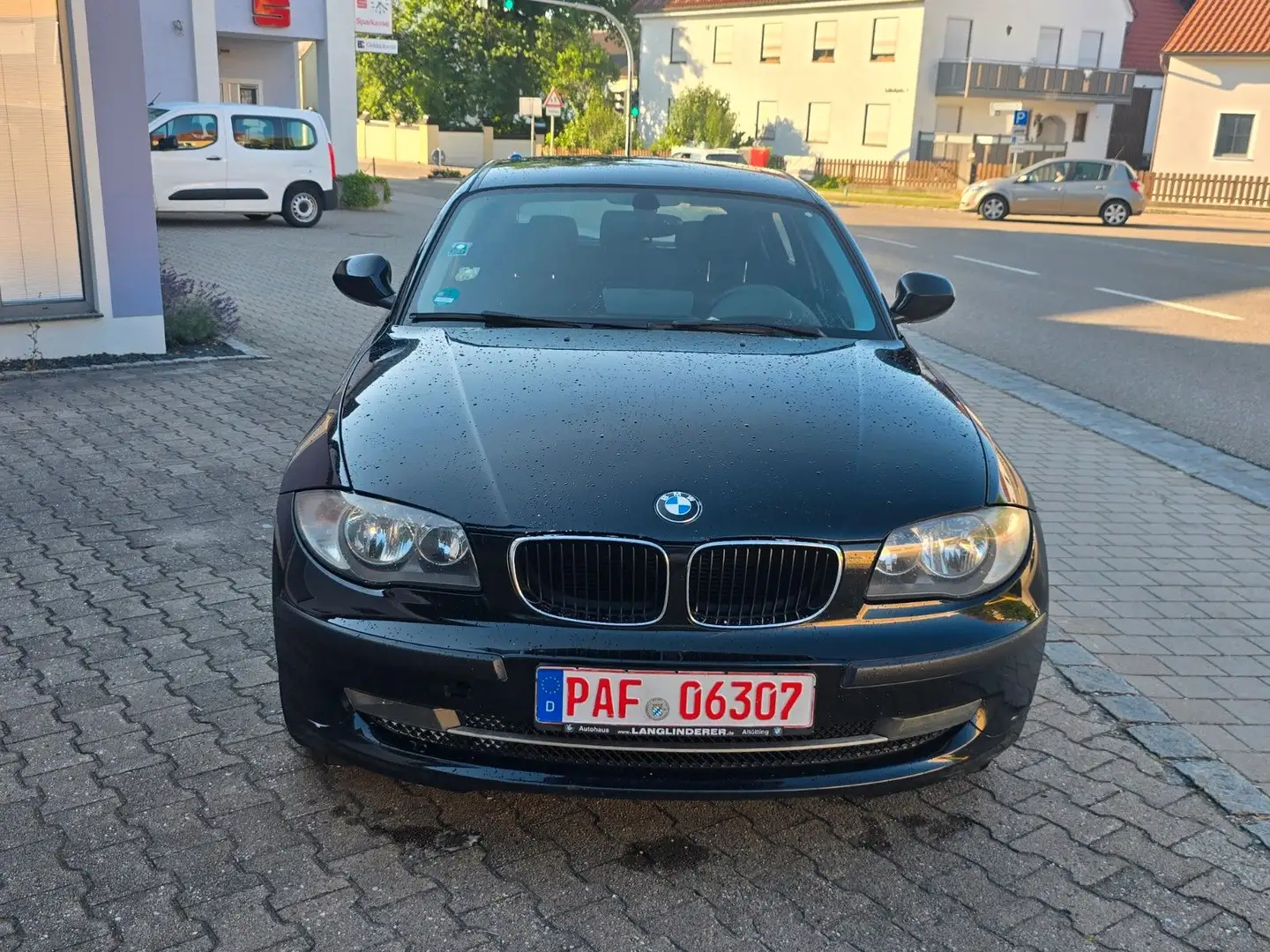 BMW 116 Baureihe 1 Lim. 116i Negro - 2