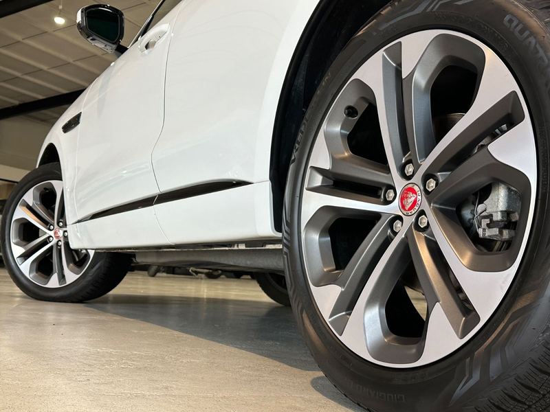 Jaguar F-Pace R-Dynamic S AWD*Pano,ACC,21",Medirian* — photo 10