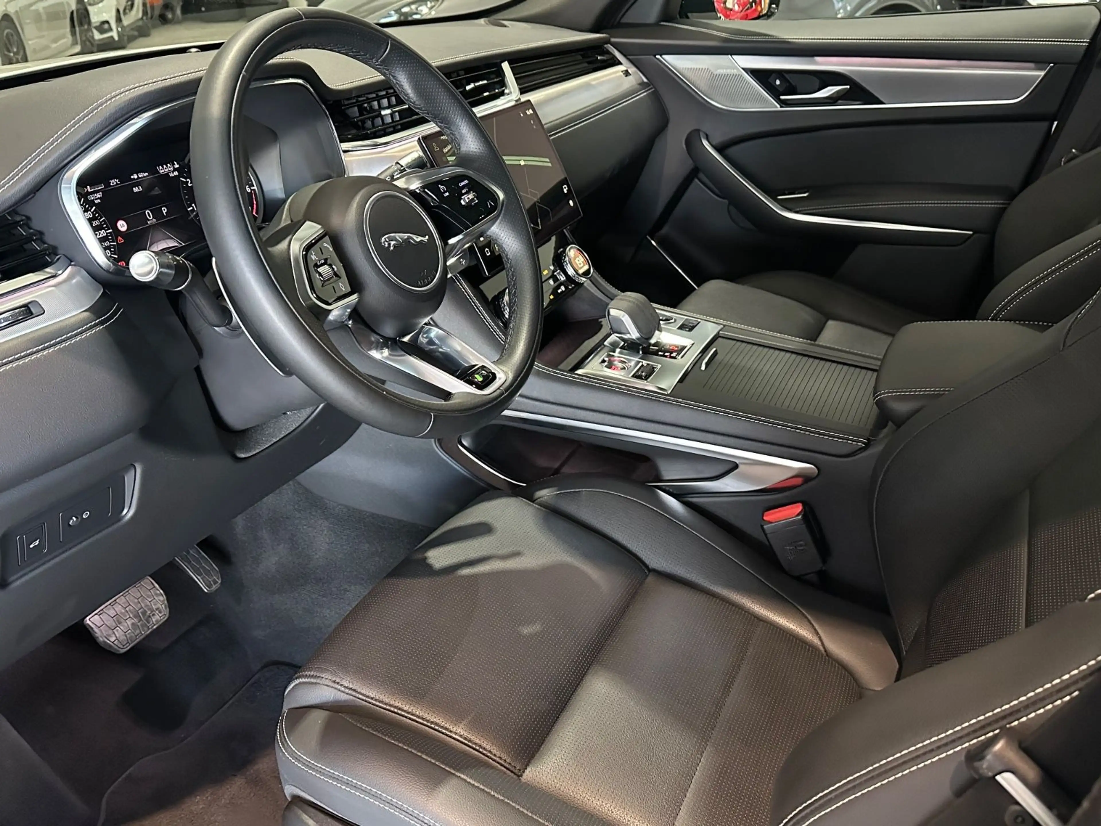 Jaguar F-Pace R-Dynamic S AWD*Pano,ACC,21",Medirian* — photo 14