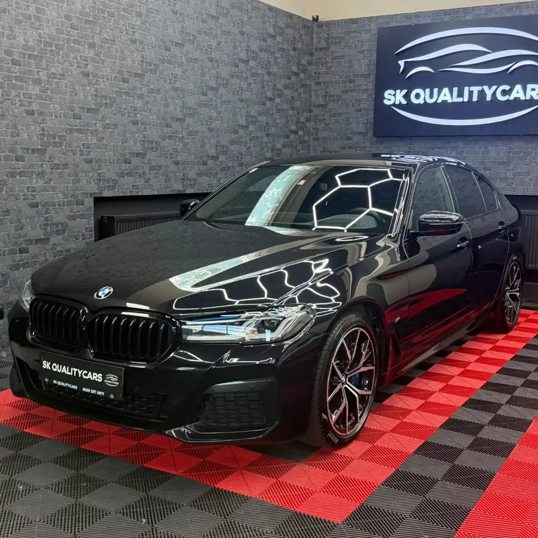 BMW 530 - 530 d xdrive Mild Hybrid Schwarz - 1