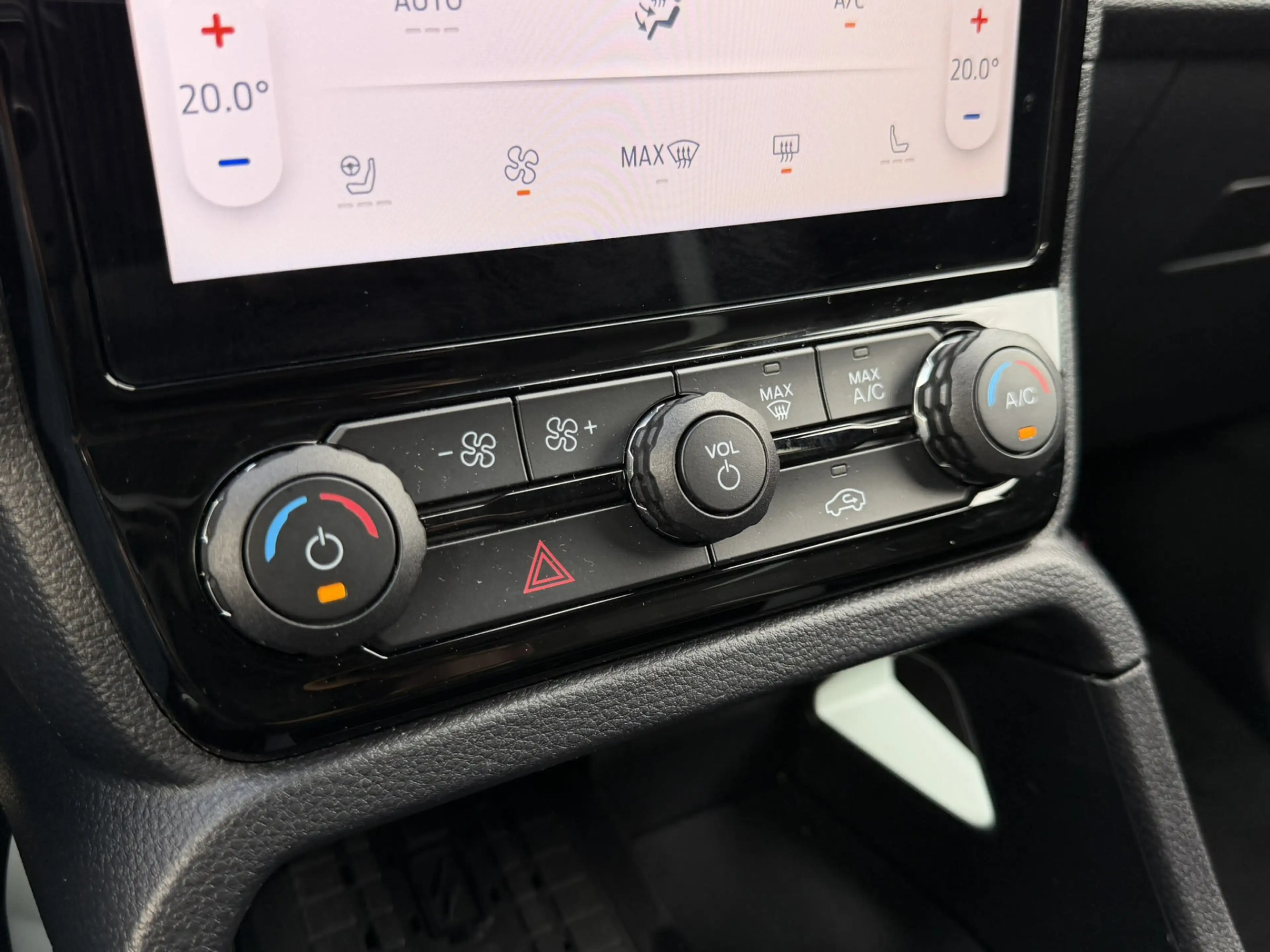 Ford Ranger Stormtrak 2.3 PHEV Double Cab — photo 13