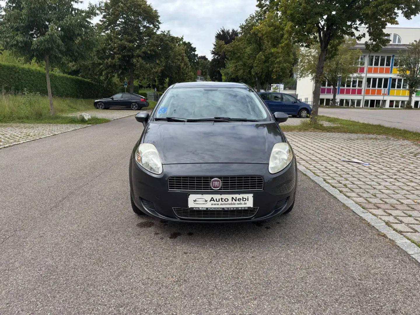 Fiat Grande Punto 1.4 8V Dynamic*Klima* Gris - 2