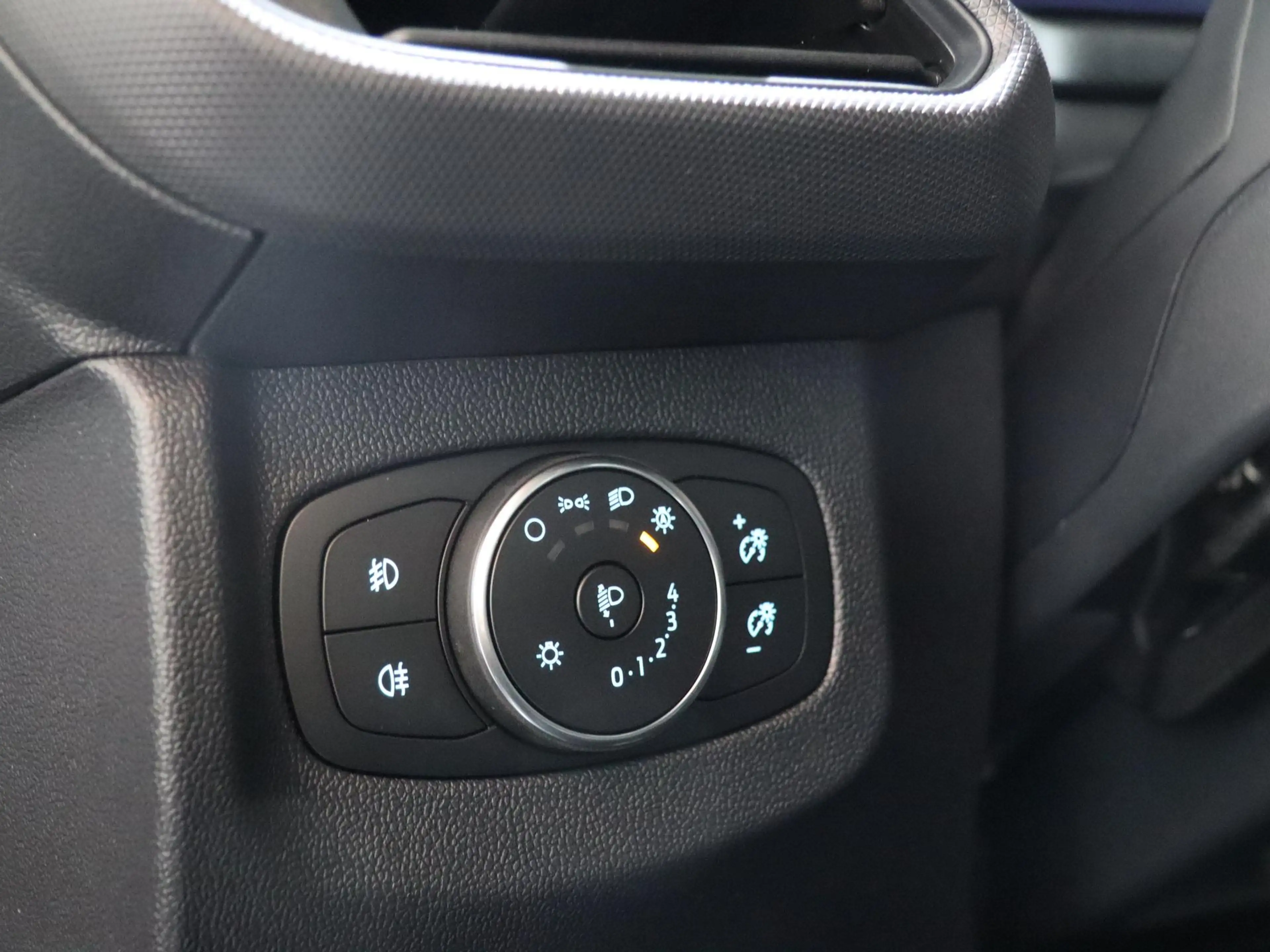 Ford Transit Courier E-Transit Trend 46 kWh PARKEERSENSOREN V+A, CARPLA — photo 13