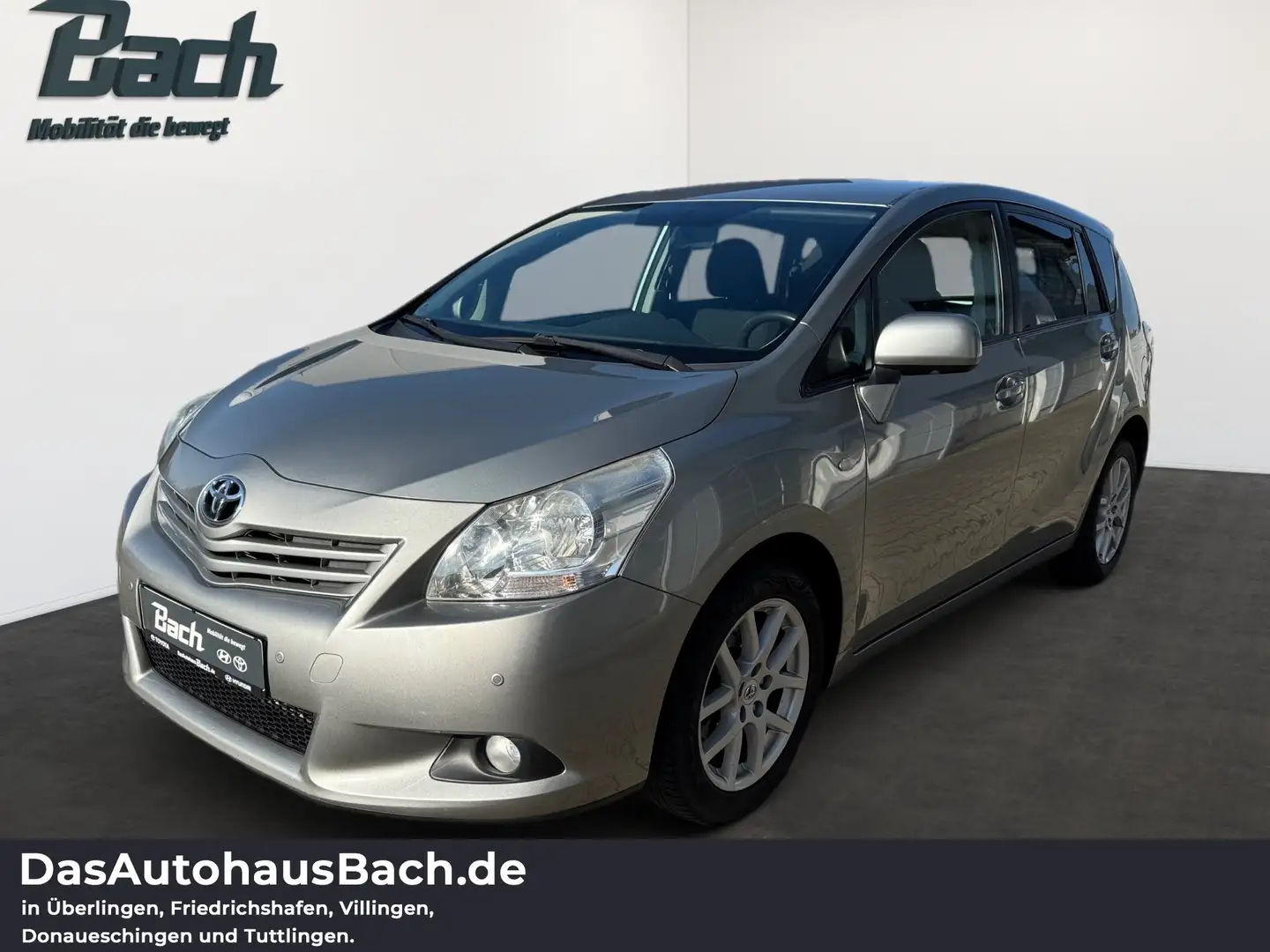 Toyota Verso 1.8 Travel Automatik Navi+2xKlima+Kamera Plateado - 1