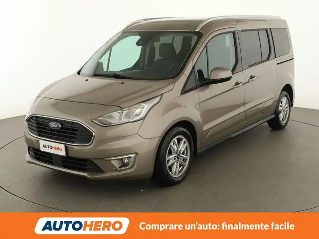 Ford Grand Tourneo 1.5 TDCi EcoBlue Titanium