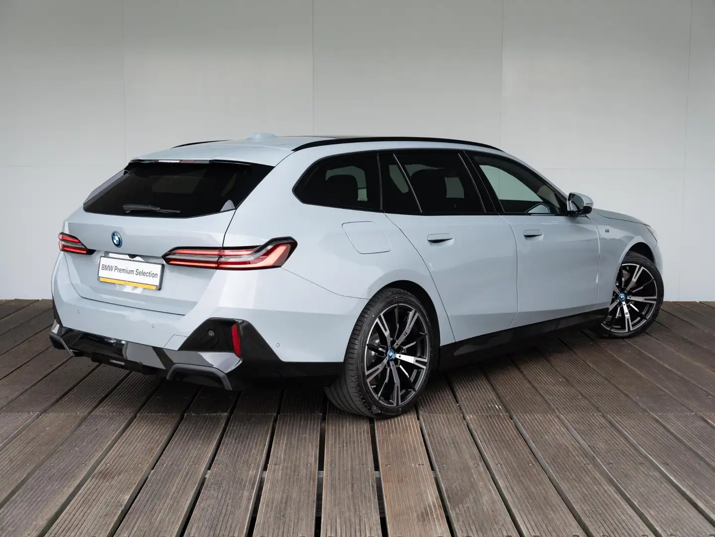 BMW 530 5 Serie Touring 530e | M Sportpakket Pro | Innovat Gris - 2