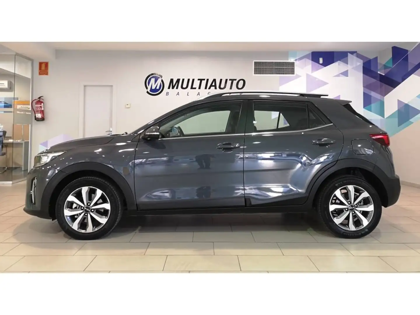 Kia Stonic 1.0 T-GDi MHEV Drive 120 Gris - 2