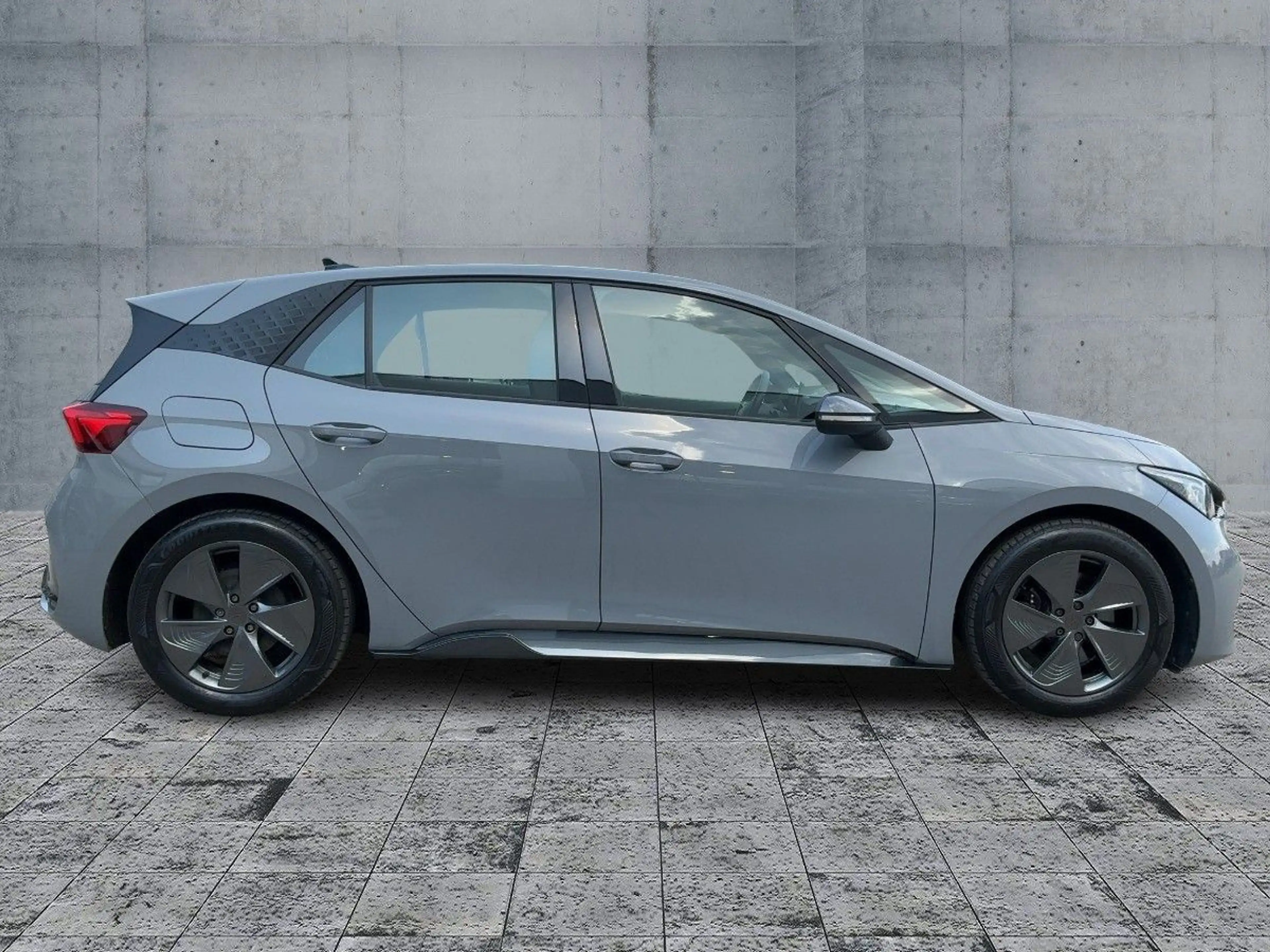 CUPRA Born 150kw (62kw) 5JG+LED+SHZ+2xPDC+DAB+NSW+19" — photo 7