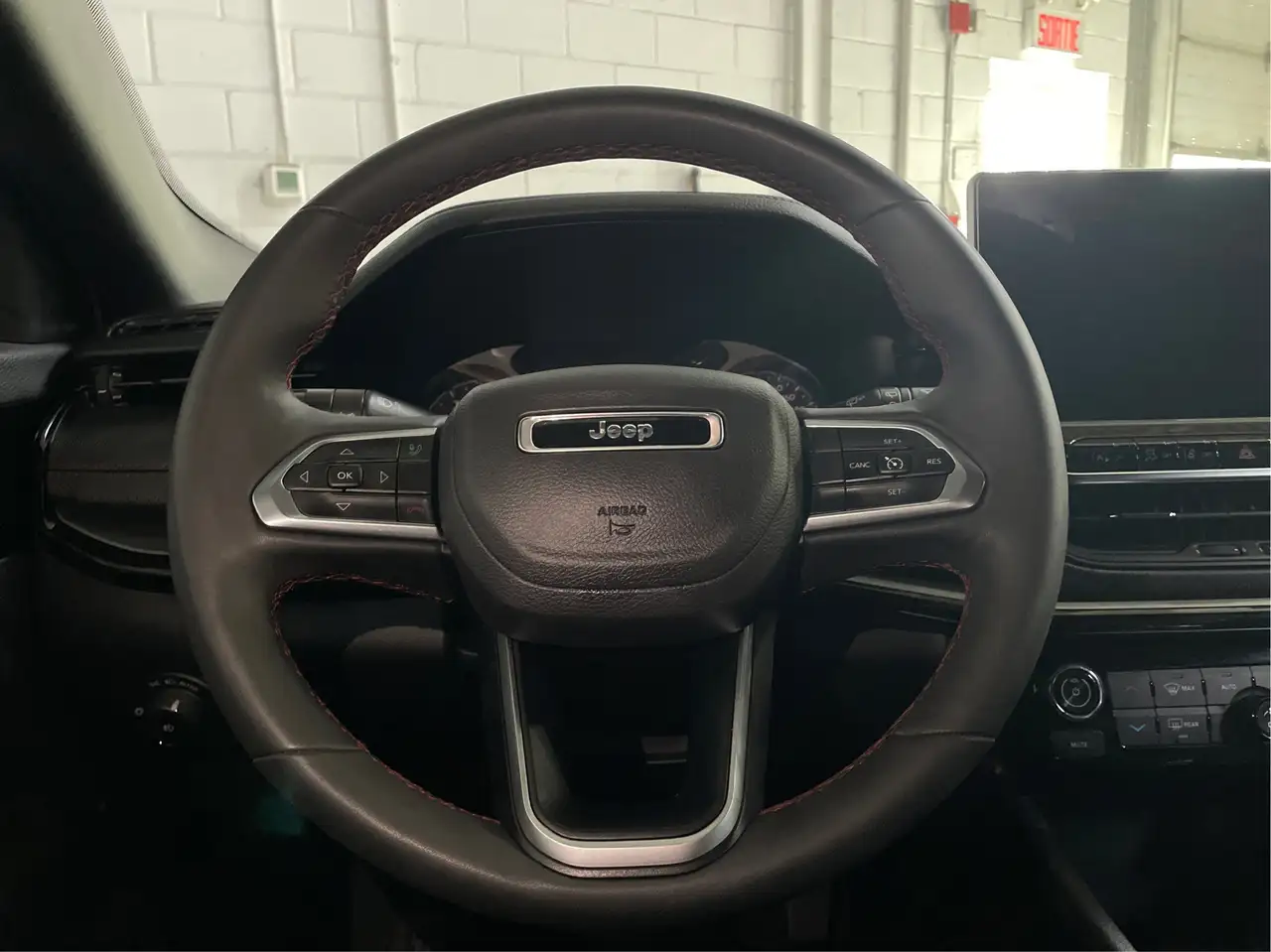 Jeep Compass снимка Jeep Compass