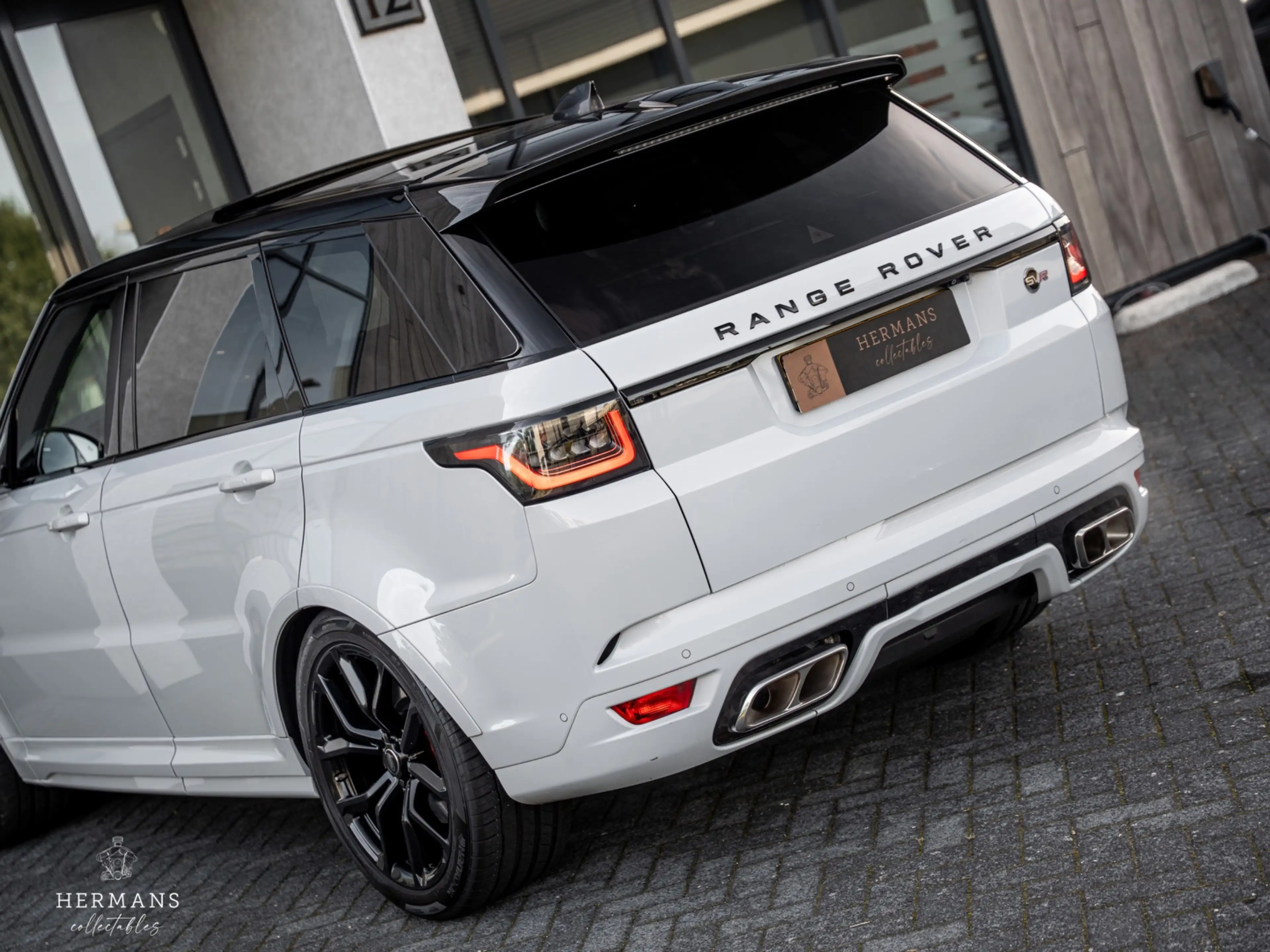 Land Rover Range Rover Sport 5.0 V8 SC SVR / Meridian / Carbon / Pano / HUD / T — photo 8
