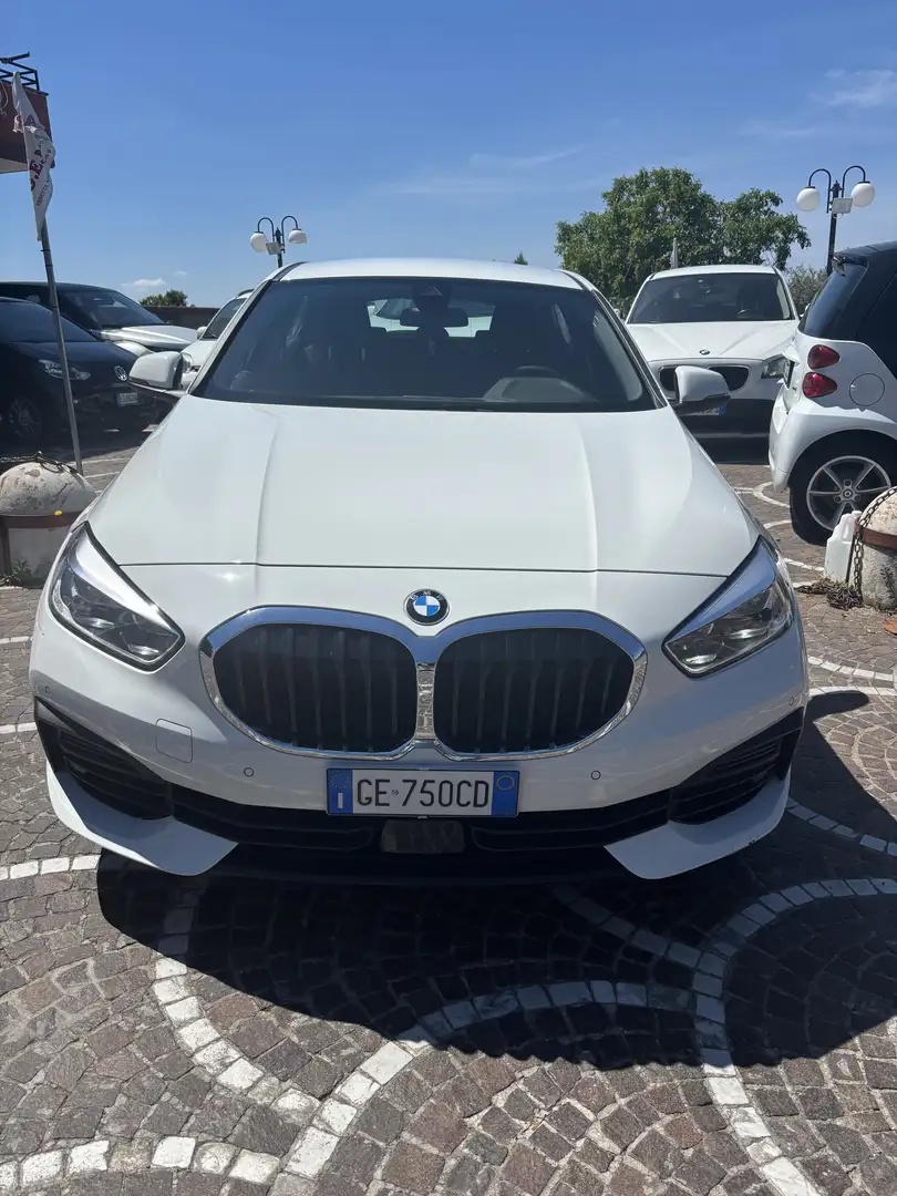 BMW 118 118d Advantage auto Weiß - 1