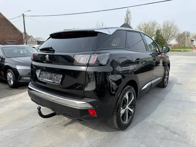Peugeot 3008 view 5