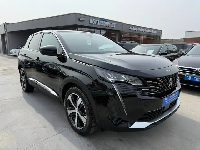 Peugeot 3008 view 3