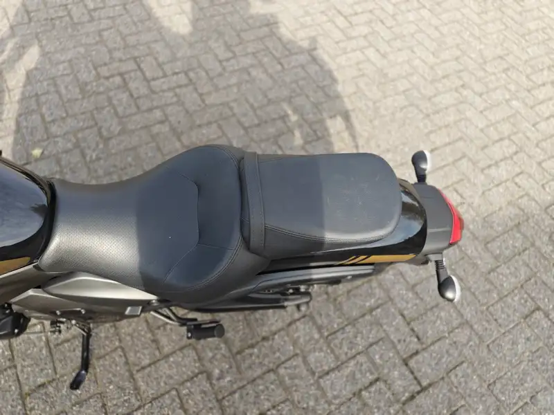 Kawasaki Vulcan S - foto 7