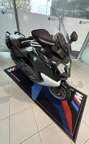 BMW C 650 GT view 3