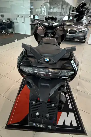 BMW C 650 GT view 4