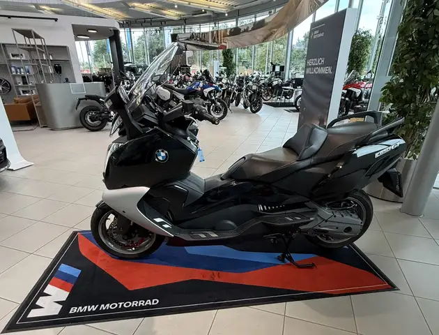 BMW C 650 GT view 5
