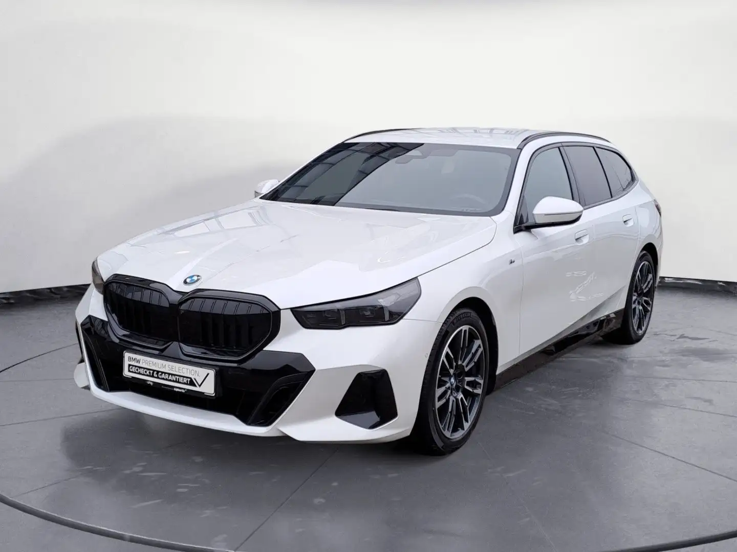 BMW 520 d Touring M Sport Navi H&K AHK HeadUp Iconic Weiß - 2
