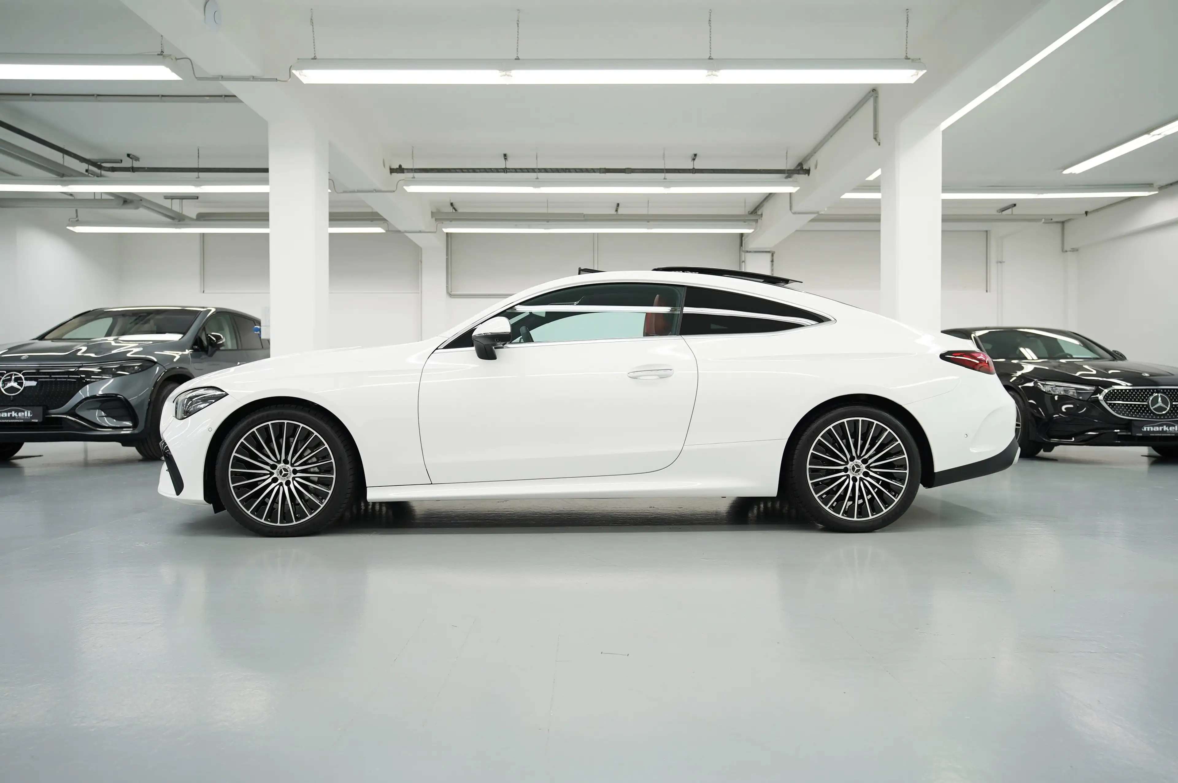 Mercedes-Benz CLE 180 ! EDITION AMG LINE ! Motor/Engine 2 L /1999-1 cm — photo 4