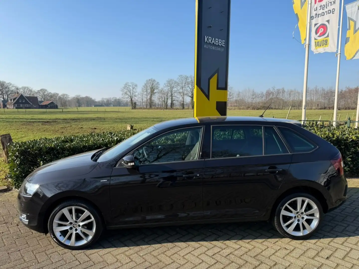 Skoda Rapid/Spaceback Spaceback 1.0 TSI Greentech Clever Cruise / Carpla Zwart - 2