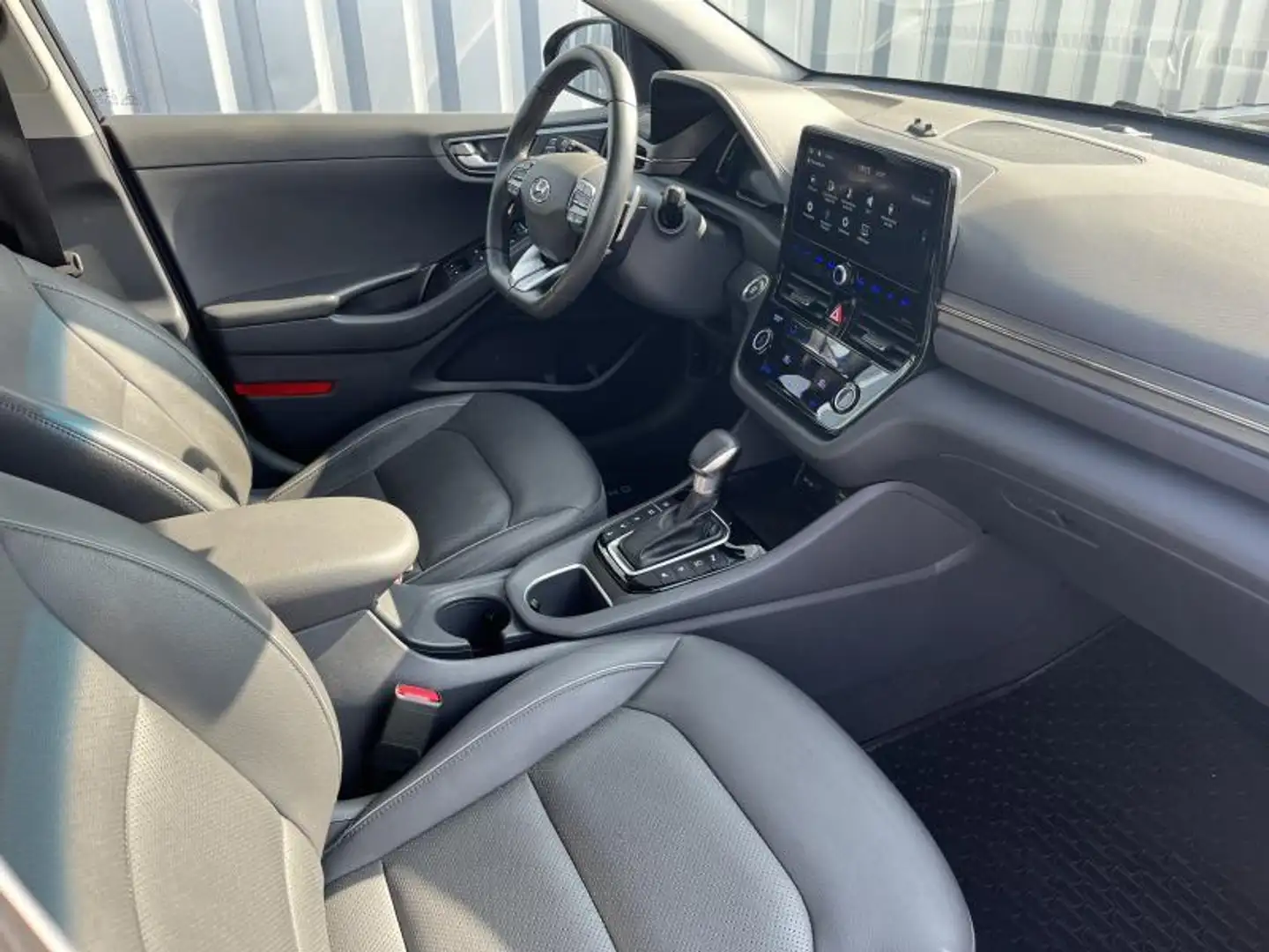 Hyundai IONIQ Ioniq HYBRID ESSENCE * 12 mois Garantie* Zwart - 2
