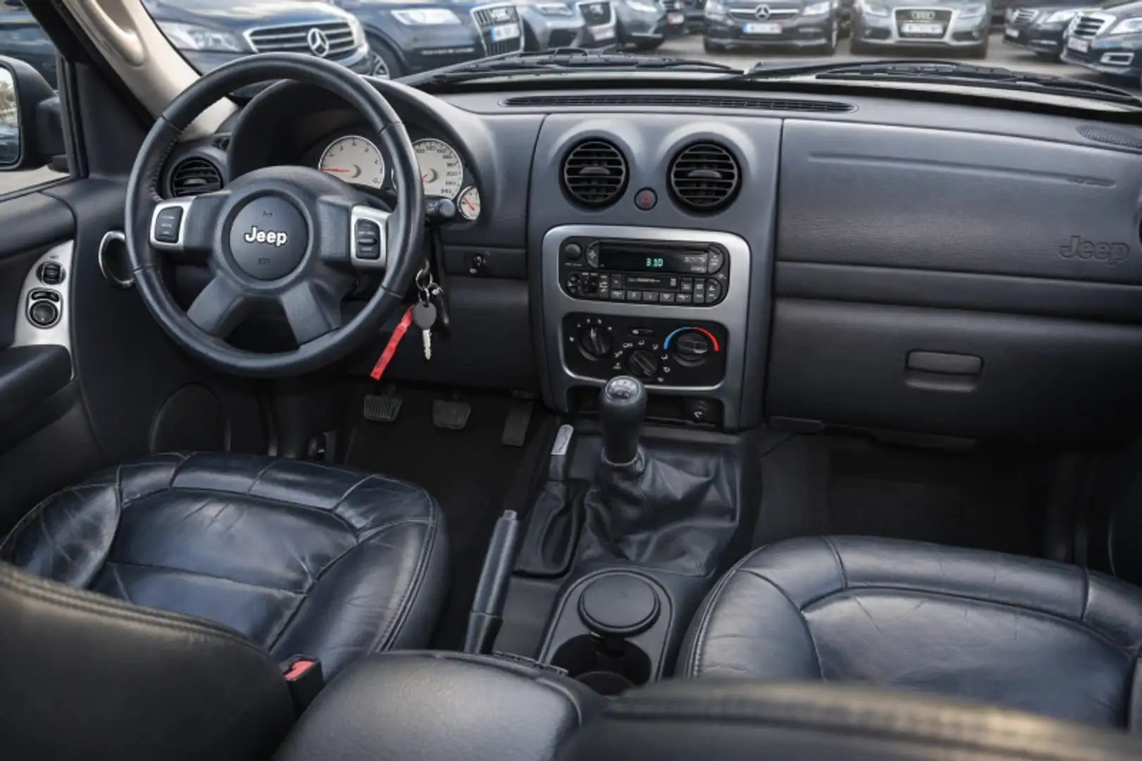 Jeep Cherokee 2.5 CRD143 LIMITED 5P Noir - 2