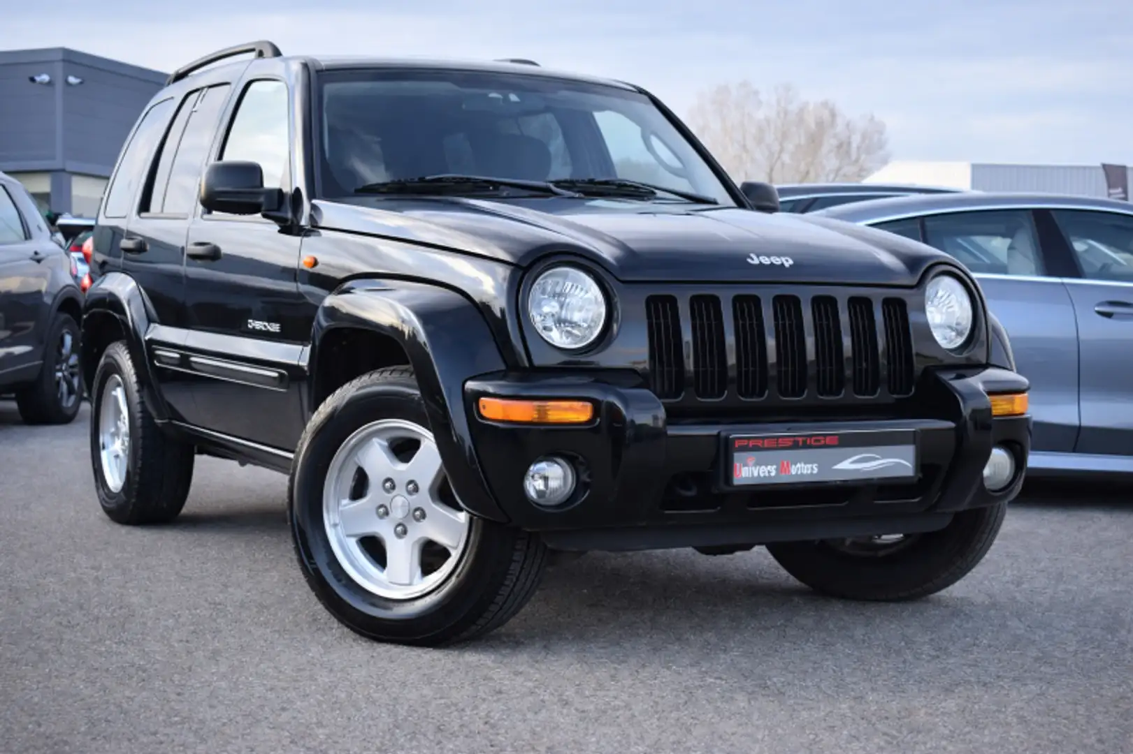 Jeep Cherokee 2.5 CRD143 LIMITED 5P Noir - 1