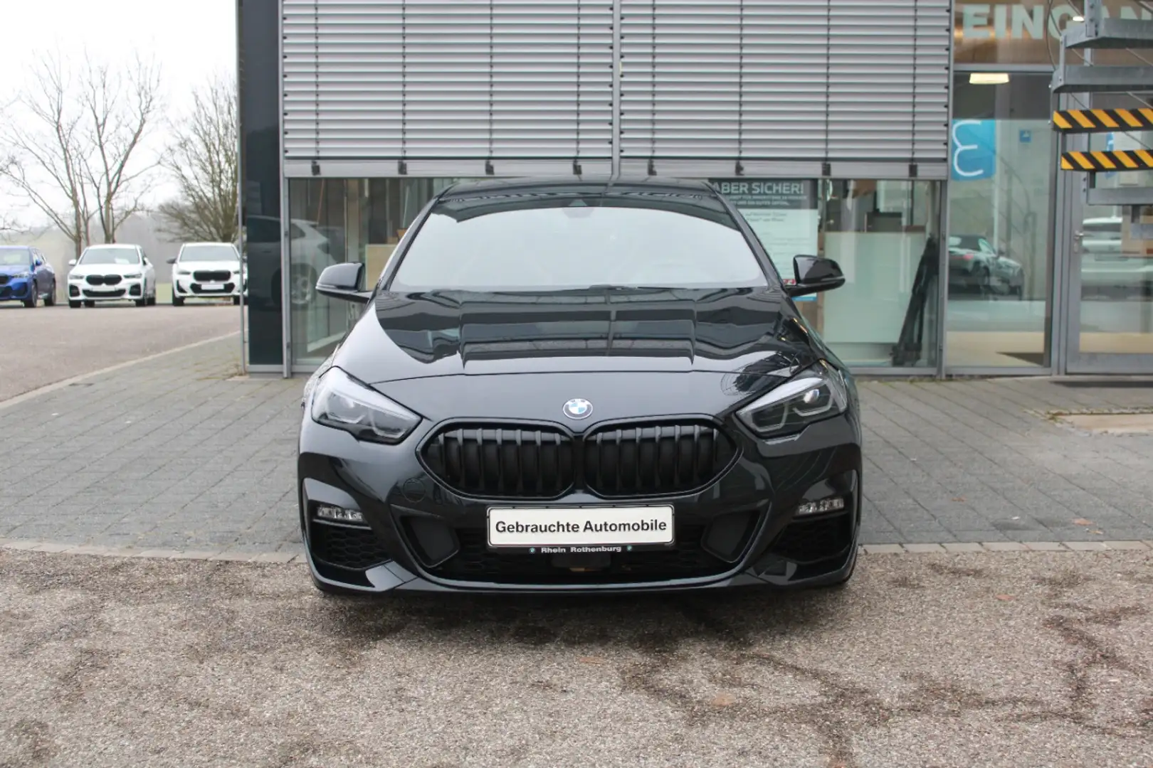 BMW 220 i xDrive Gran Coupé M Sport Pro Edition Color Schwarz - 2