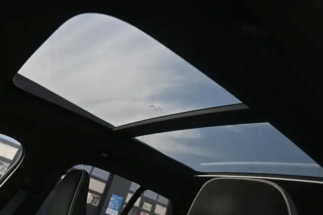 Volvo XC40 view 12