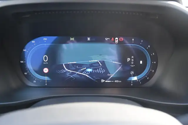 Volvo XC40 view 15