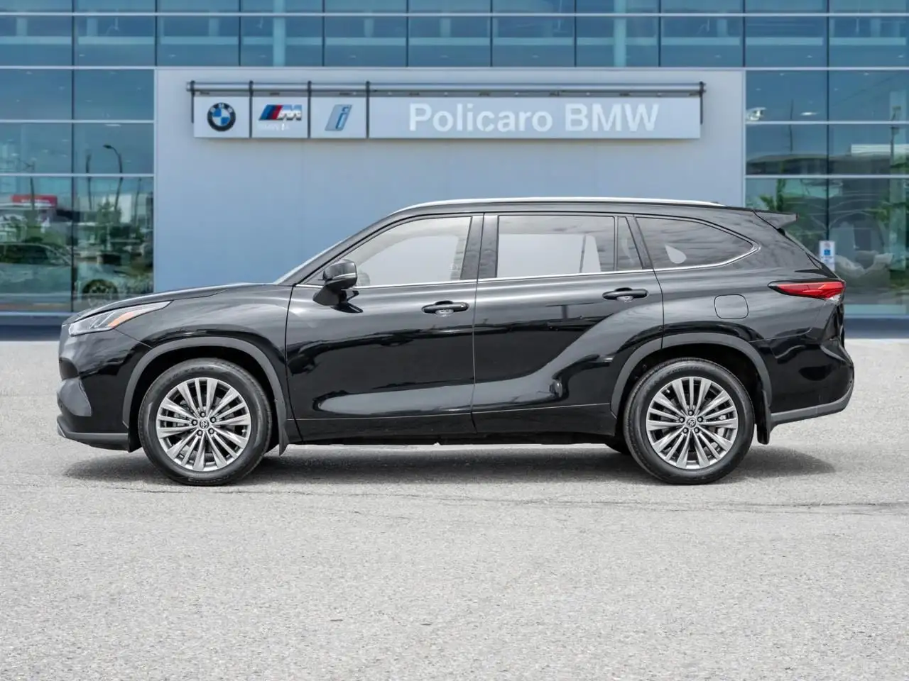 Toyota Highlander снимка Toyota Highlander
