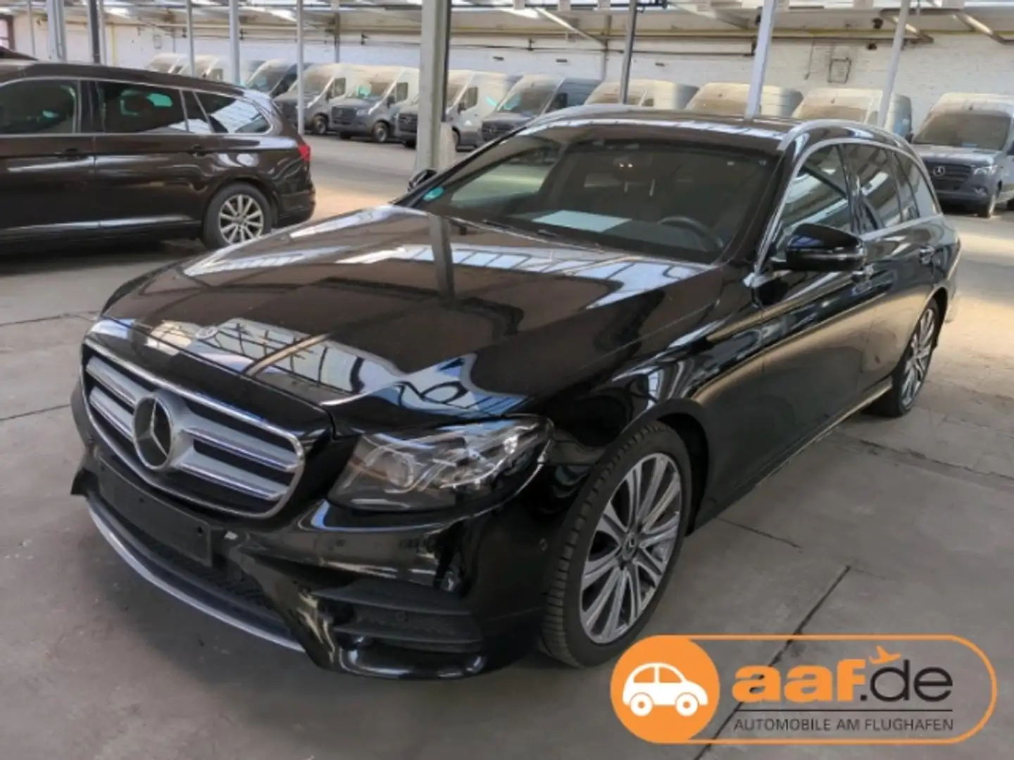 Mercedes-Benz E 450 T AMG-Line EU6d-T Leder Navi LED ACC PDCv+h Чорний - 1
