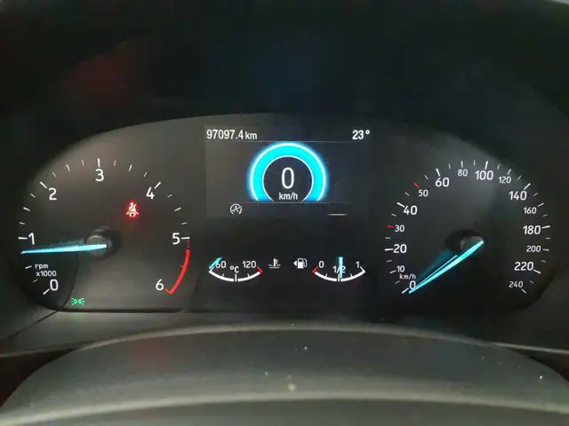 Ford Focus view 11