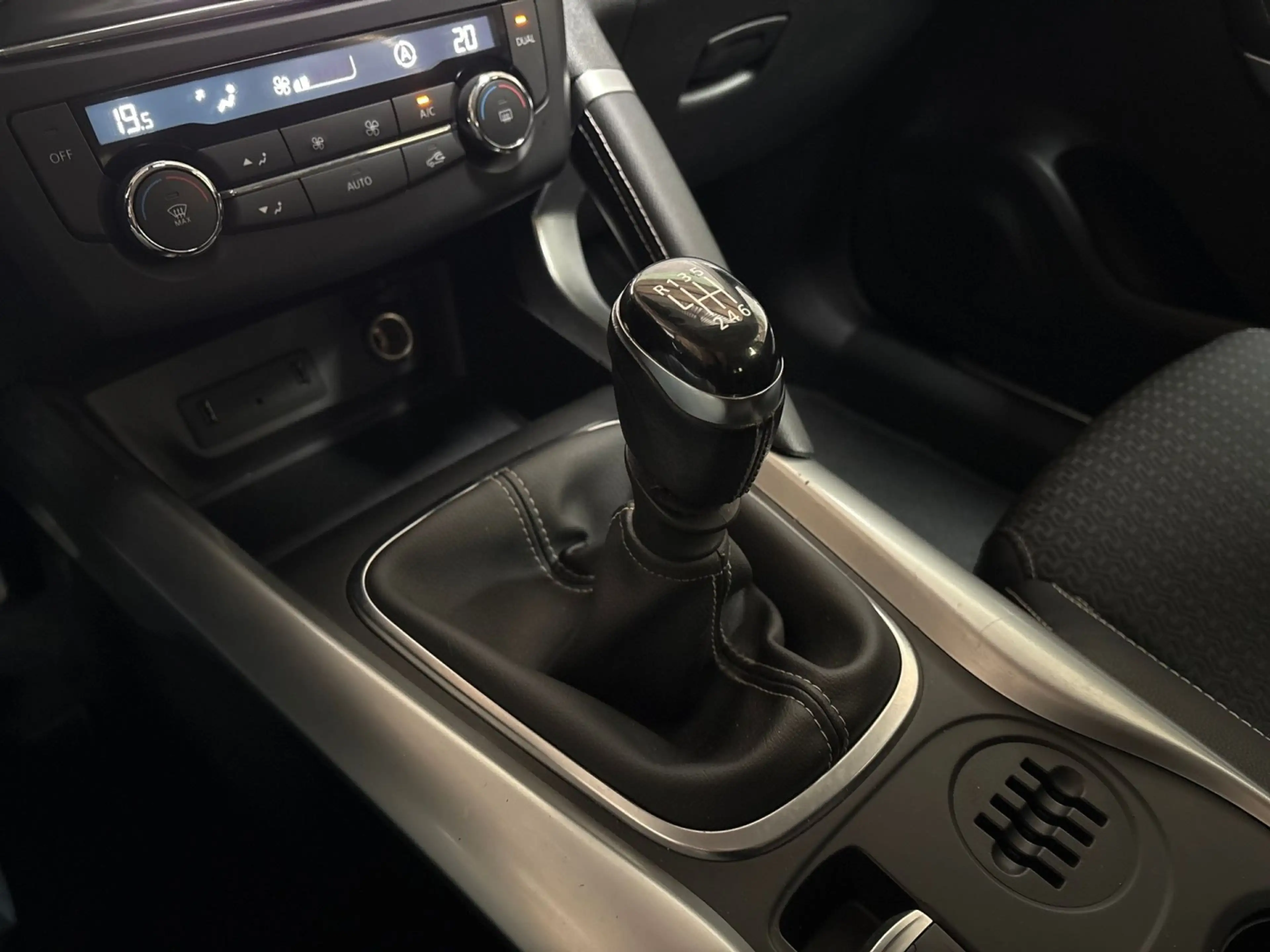 Renault Kadjar 1.2 TCe Sport (VIRTUAL COCKPIT, NAVIGATIE, CLIMATE — photo 8